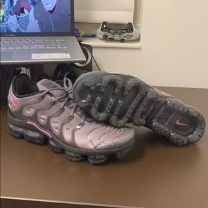 Vapor max plus atmospheric grey size 13